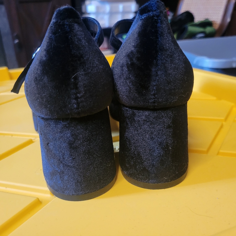 Delias Dolls Kill NEW Recess Junkie Mary Janes Sz 7 Black Velvet Gothic Academia - Picture 5 of 6
